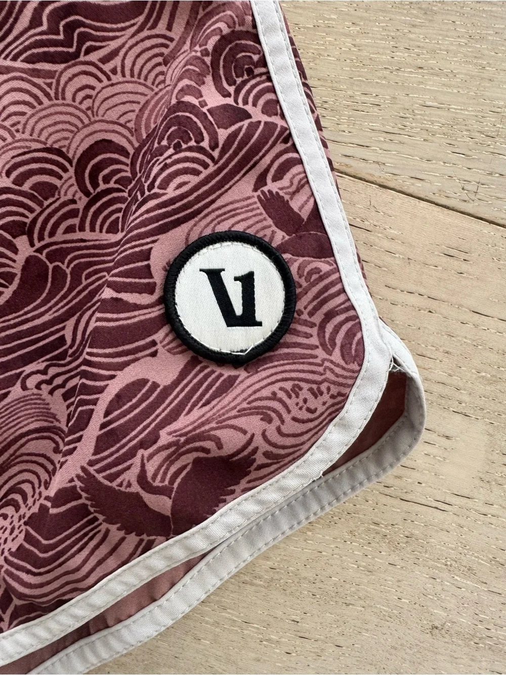 Vuori Men's Cruise Boardshort in Cedar Print 38 8”